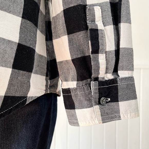 Old Navy Black & White Plaid Button Down Flannel Shirt Size L - Picture 8 of 10